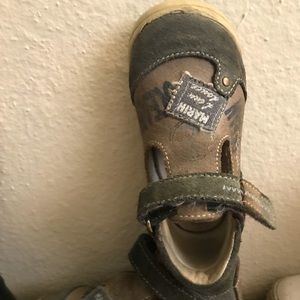 Kids leather shoes